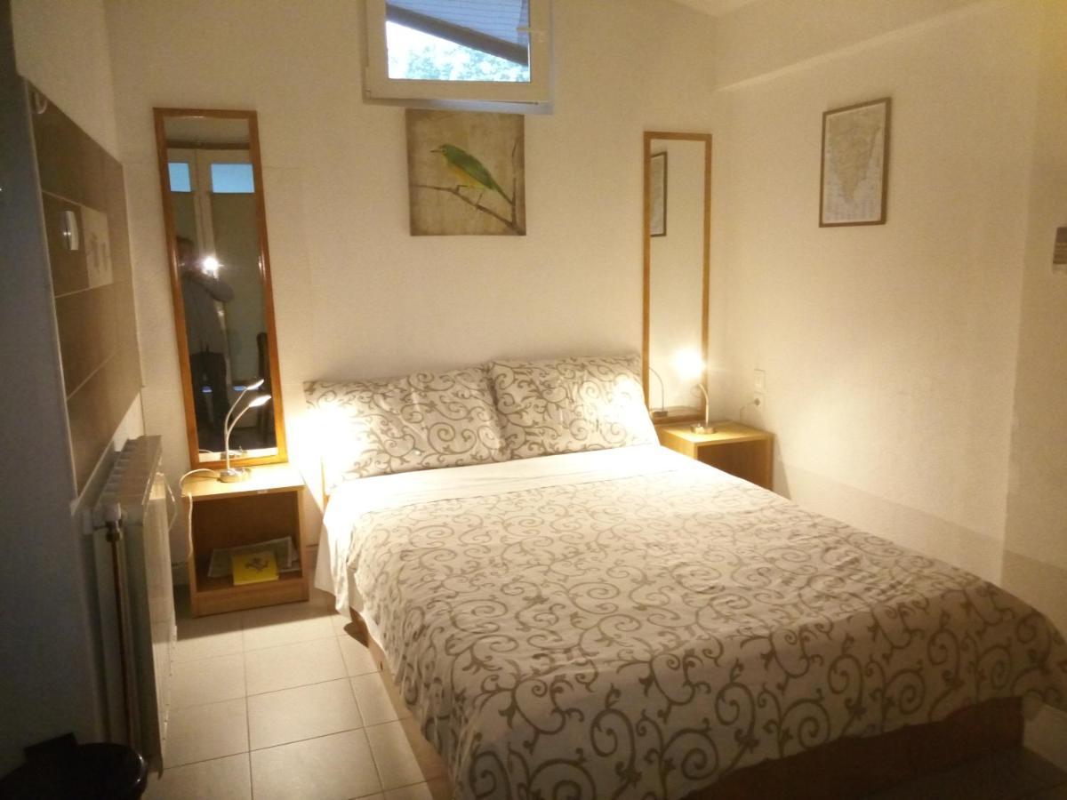 Studio Apartman Bari Buzet Exteriör bild